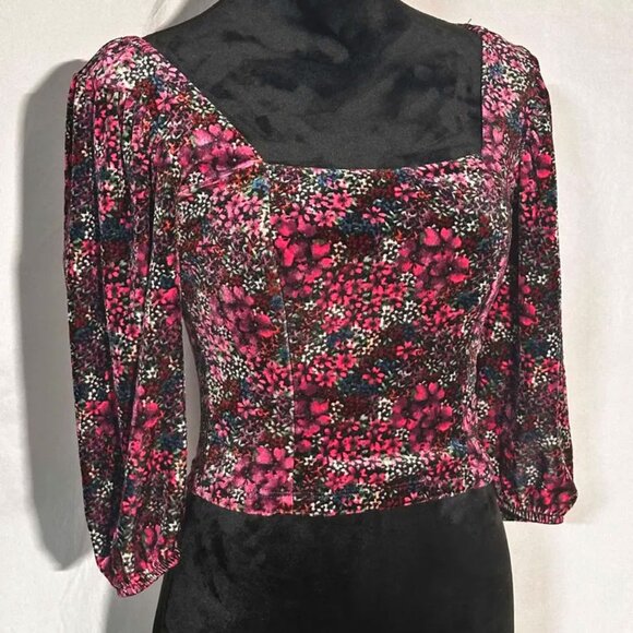 SO Brand Velvet Crop Top, Purple & Pink Poppies, Back Bow, Size Small - Picture 2 of 5